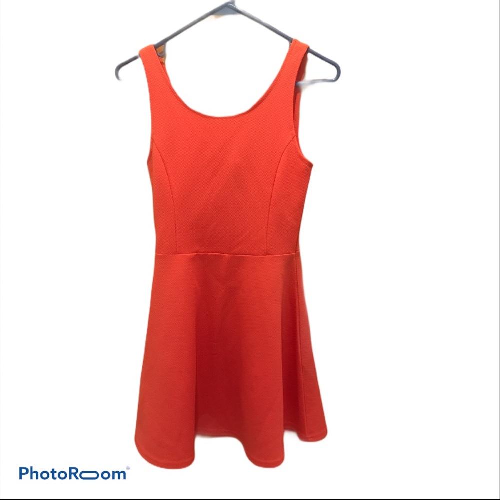 Divided Dress - Picture 2 of 3